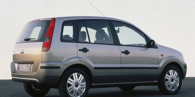 2003 Model Ford Fusion