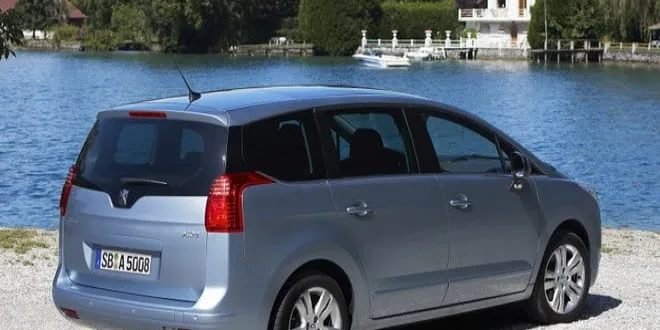 2013 Model Peugeot 5008