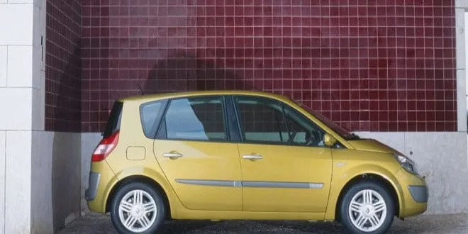 2004 Model Renault Scenic