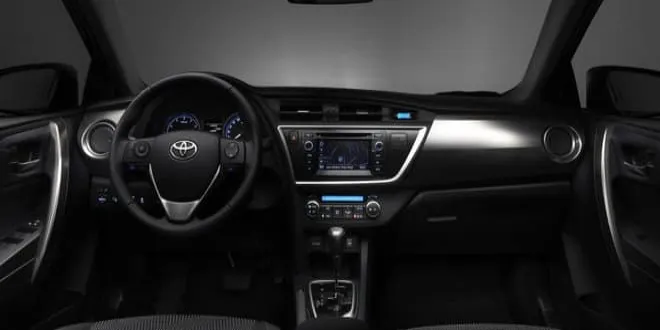 2014 Model Toyota Auris