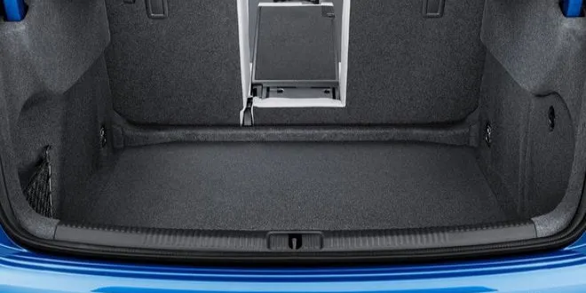 2017 Model Sedan 1.0 Dynamic