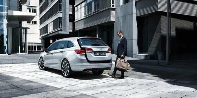 2016 Model Sports Tourer 1.6 CDTi Dynamic AT